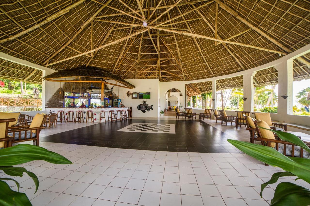 Antonio Beach Tree House Hotel & Spa Uroa Dış mekan fotoğraf