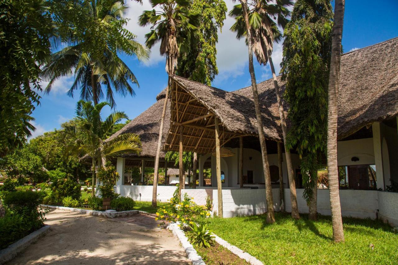 Antonio Beach Tree House Hotel & Spa Uroa Dış mekan fotoğraf