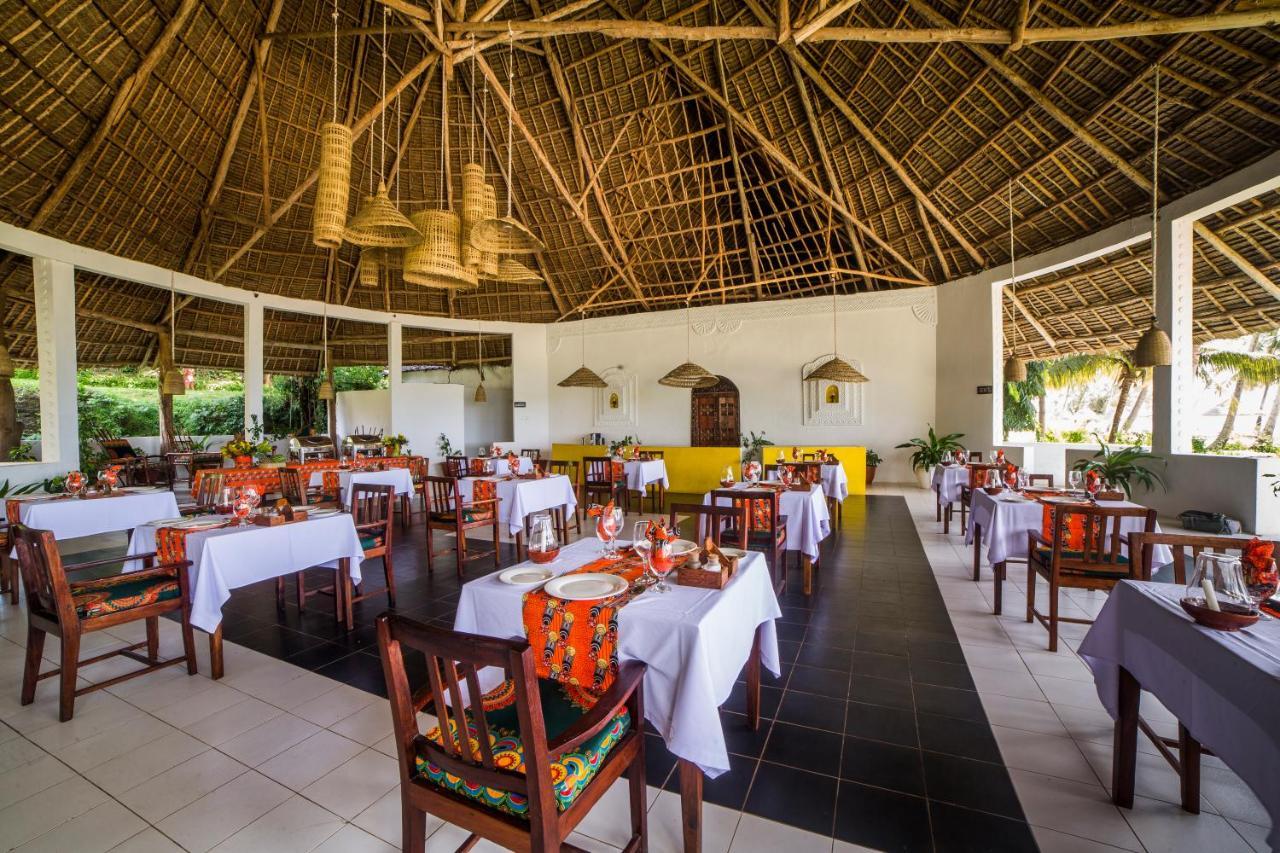Antonio Beach Tree House Hotel & Spa Uroa Dış mekan fotoğraf